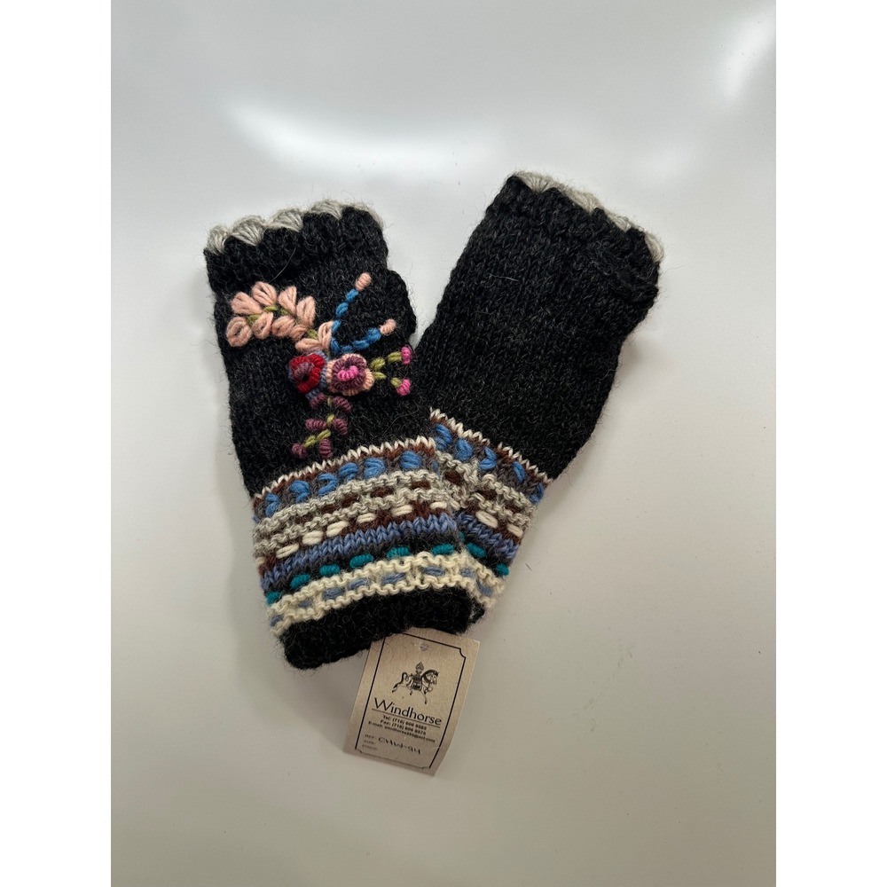 Windhorse Fingerless Gloves Womens One Size Black NWT Wool Embroidered Nepal